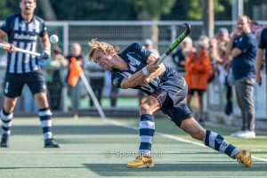 cedric de gier van hdm in de wedstrijd tegen klein zwitserland